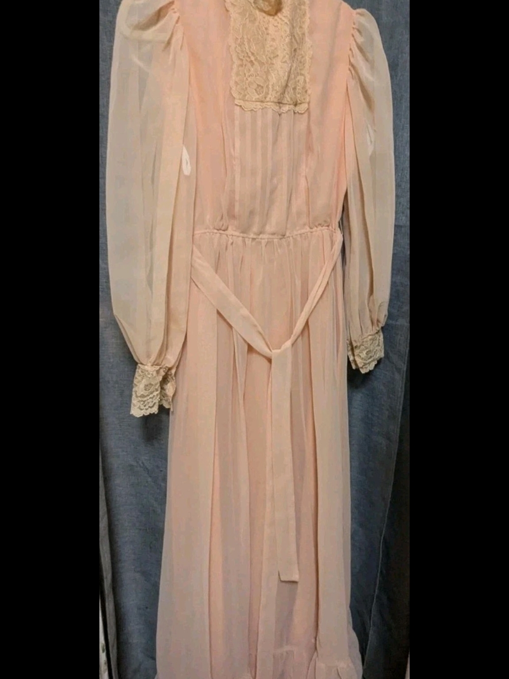 Romantic Long Lace-Trim Maxi Dress in Pale Blush